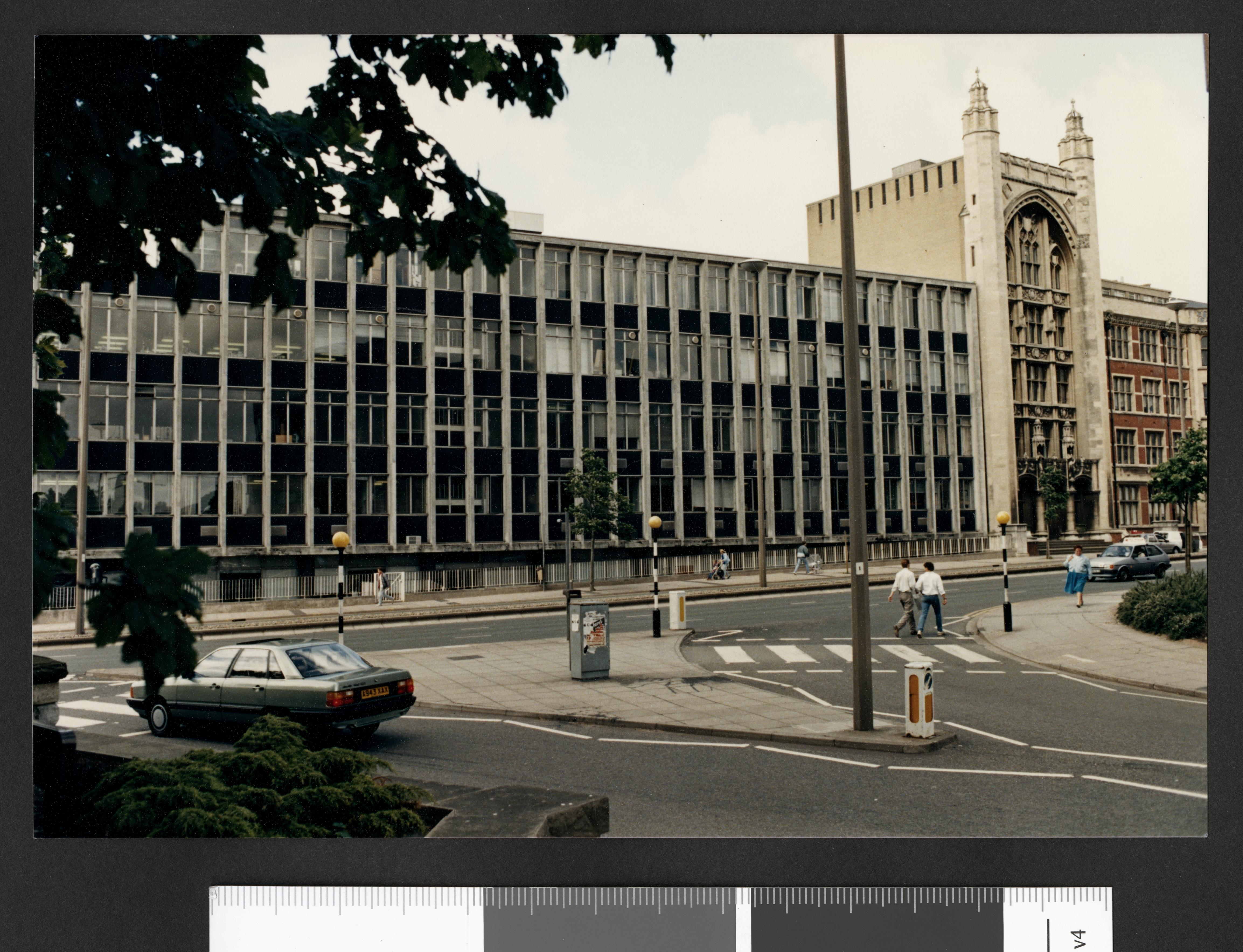 Queen's Building